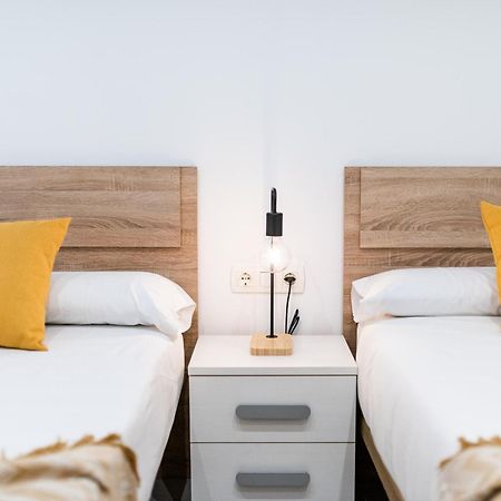 Wekey Homes Granada, Elvira Suites Centro Екстериор снимка