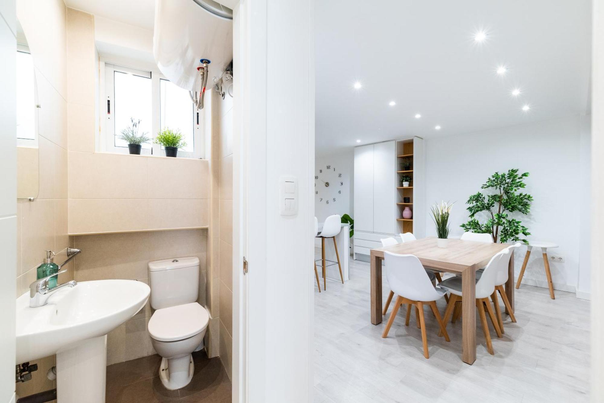 Wekey Homes Granada, Elvira Suites Centro Екстериор снимка