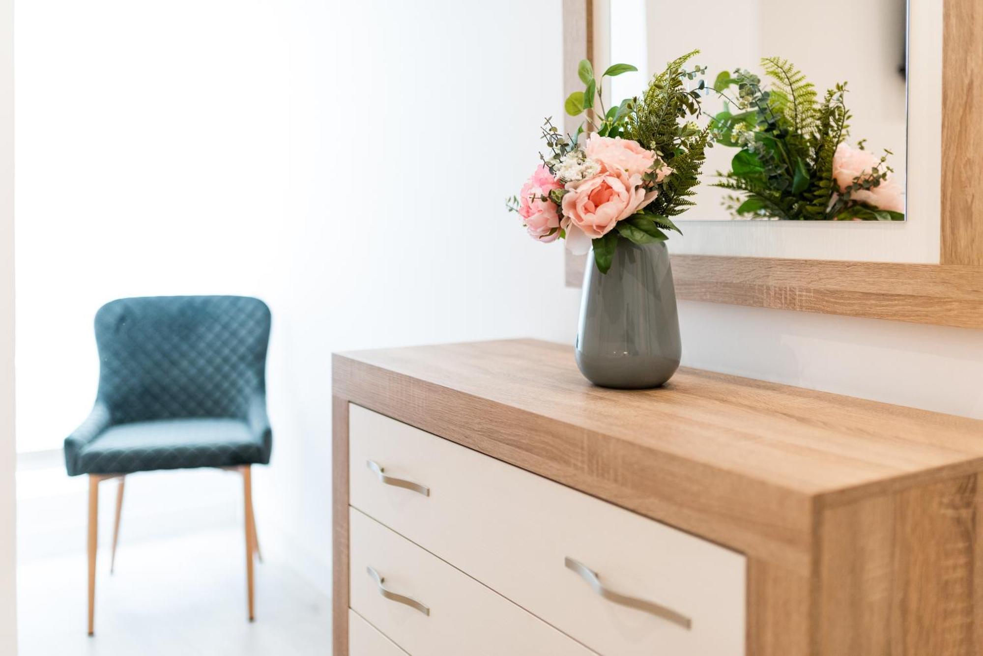 Wekey Homes Granada, Elvira Suites Centro Екстериор снимка