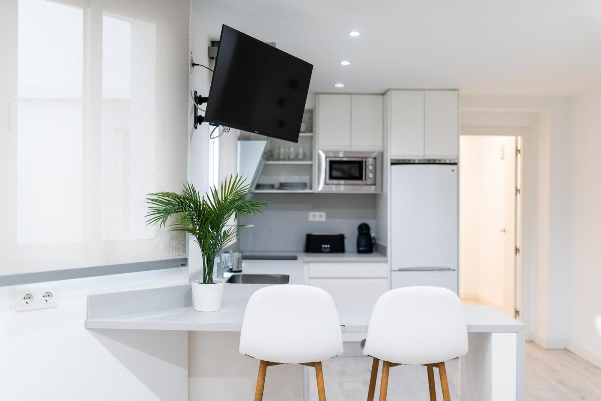 Wekey Homes Granada, Elvira Suites Centro Екстериор снимка