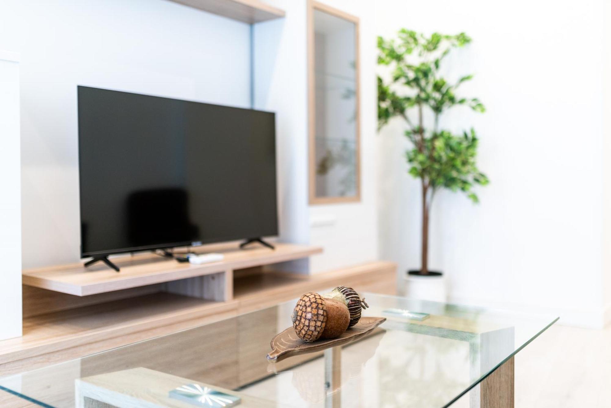 Wekey Homes Granada, Elvira Suites Centro Екстериор снимка