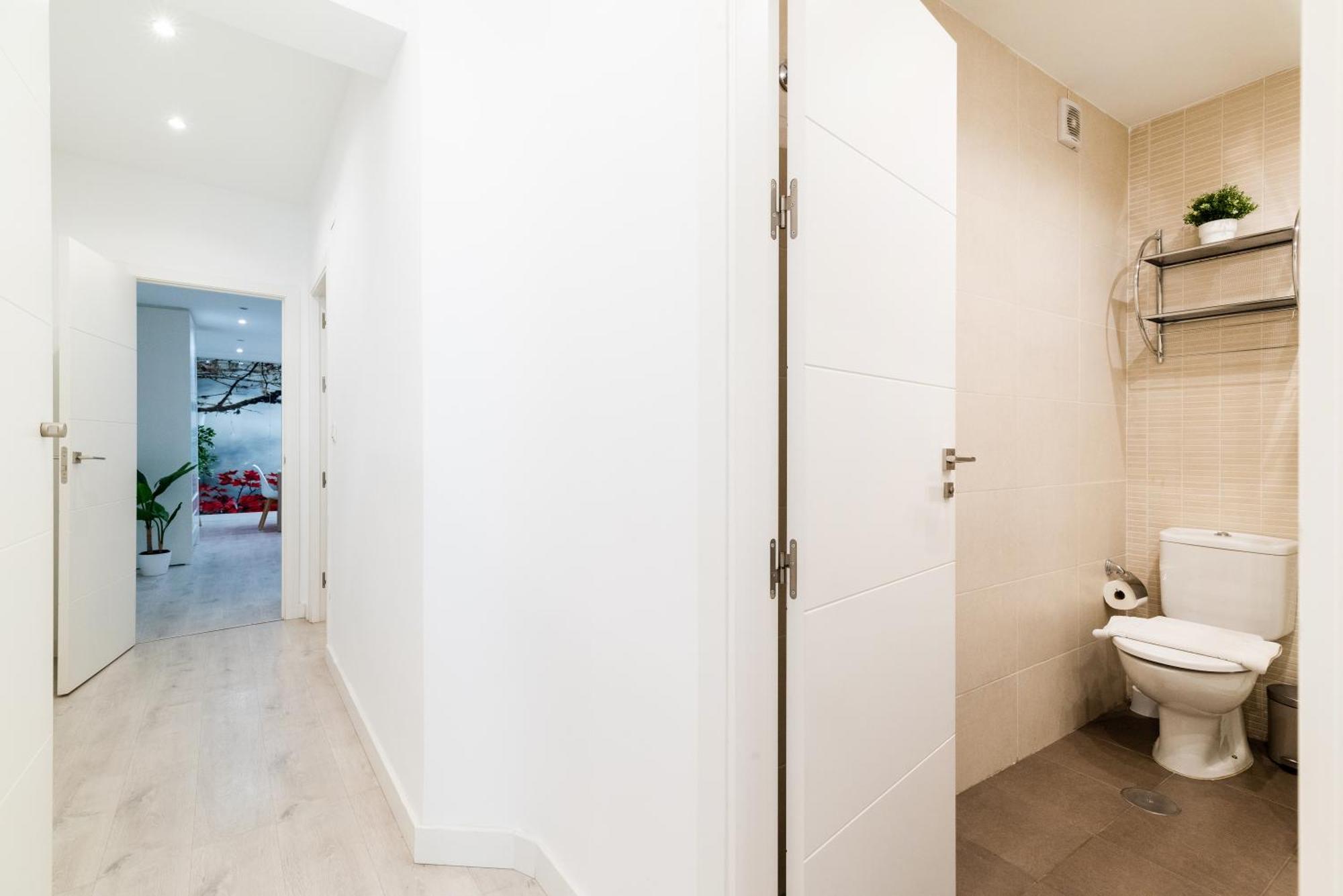 Wekey Homes Granada, Elvira Suites Centro Екстериор снимка